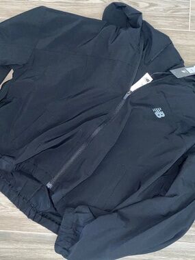 BNWT New Balance Thin Jacket (M)